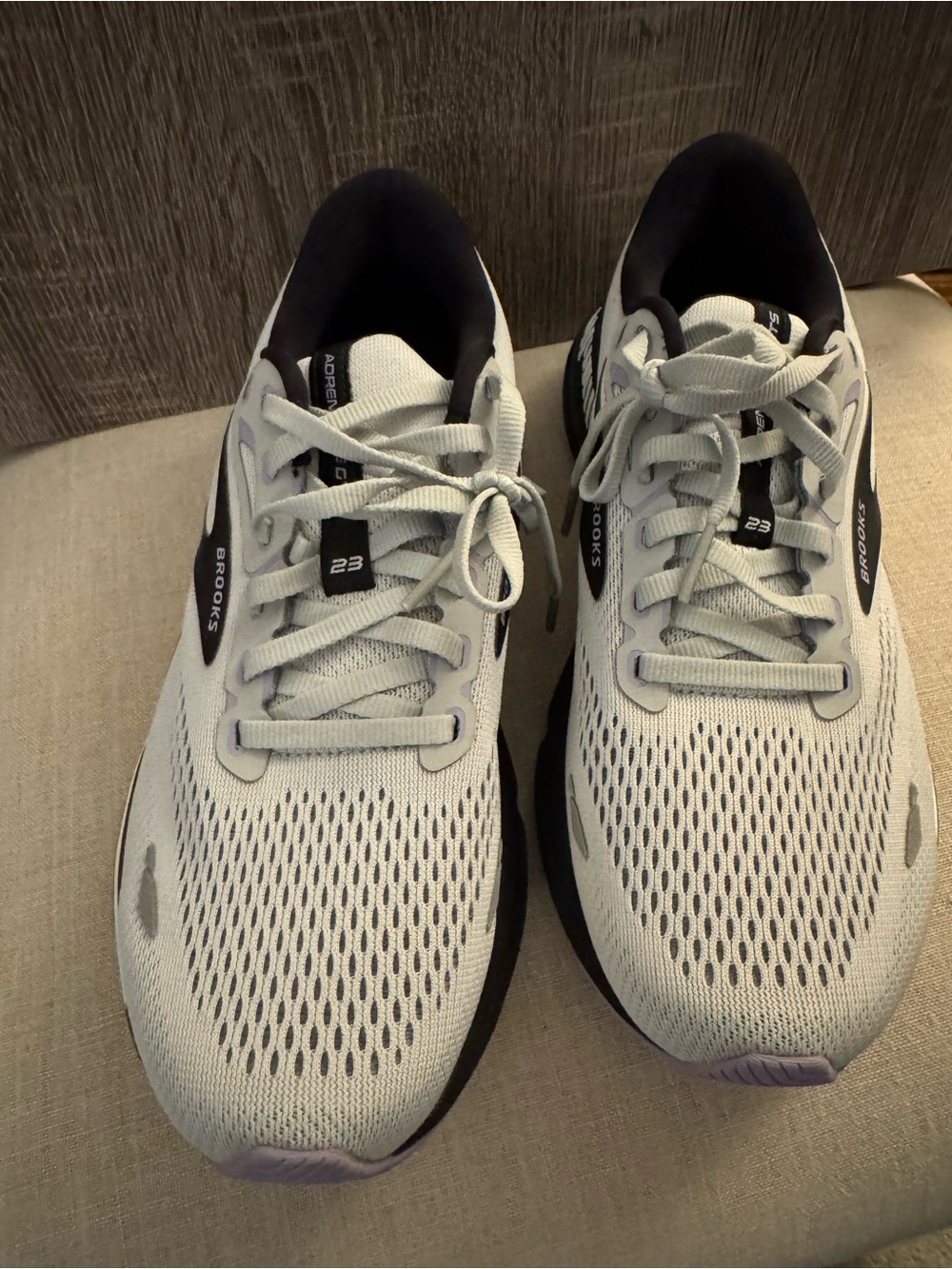 Women’s Brooks Light Gray and Black Mesh Running Shoes - Adrenaline GTS - Picture 2 of 7